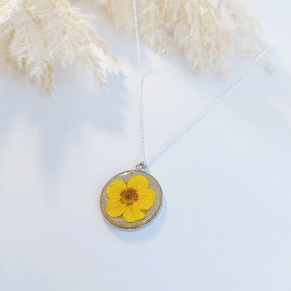 Memorial Ashes Pendant with Real Buttercup Flower on Sterling Silver Chain with Circle Pendant