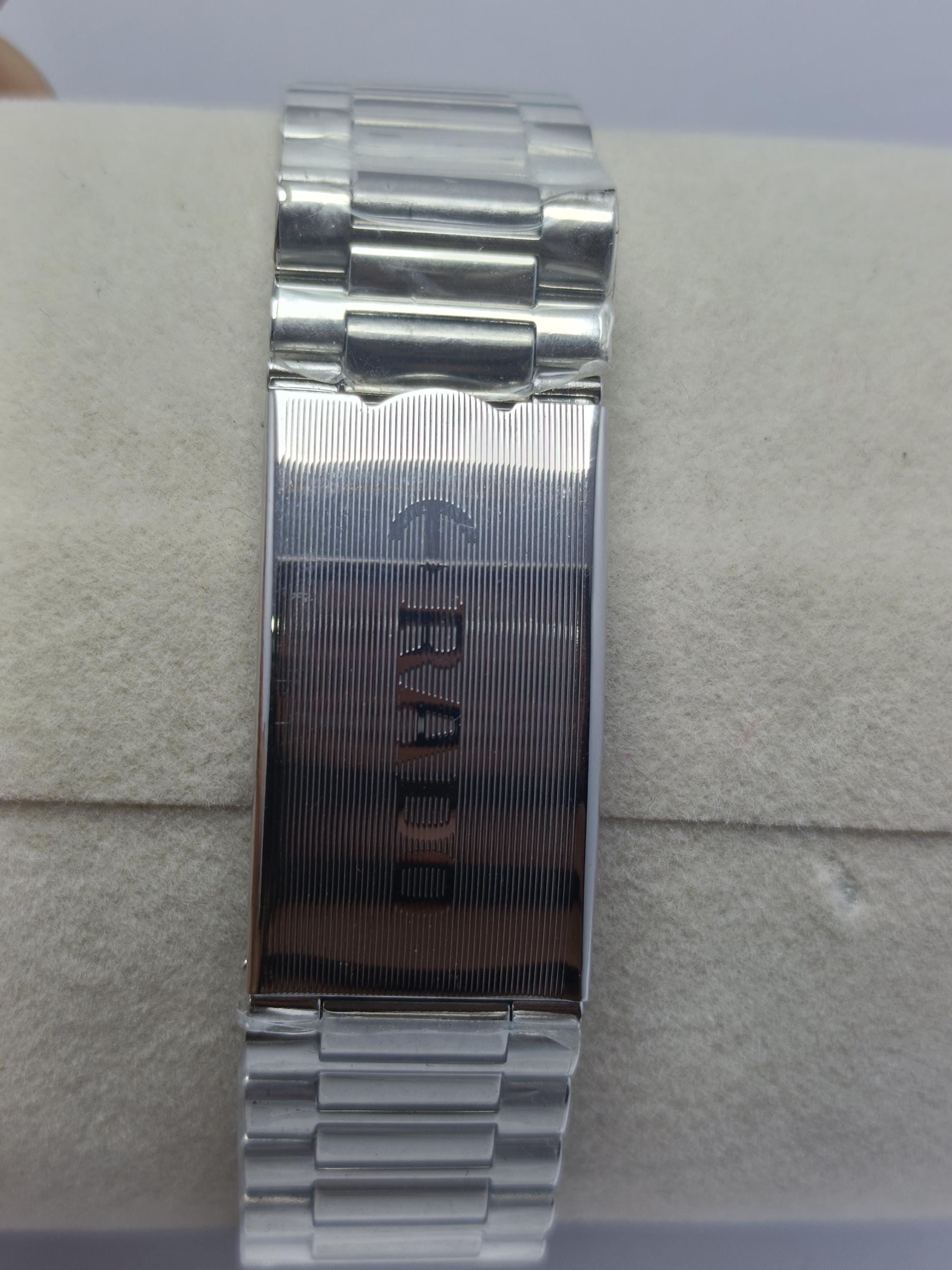 ラドー　マンハッタン　腕時計　メンズ　ビンテージ　銀 ラドー 希少品 RADO マンハッタン シルバー文字盤 デイデイト 美