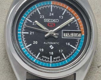 ヴィンテージ セイコー5 自動巻き腕時計：ブラック文字盤、デイ/デイト