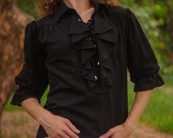 Linen Renaissance Pirate Shirt, Medieval Noble Blouse, Unisex LARP Tunic, Historical Lace Up Poet Shirt