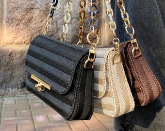 Hand knit bag / drawstring bag / knitted bag / women's bag / knitted bag / black bag brown knit bag beige bag/ shoulder bag