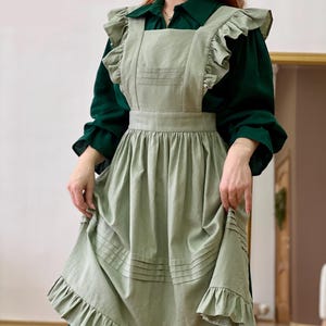 LARP Maid Apron Dress, Linen Pinafore Costume with Ruffles, Historical Kitchen Apron, Handmade Cottagecore Linen Apron for Ren Faire Festive