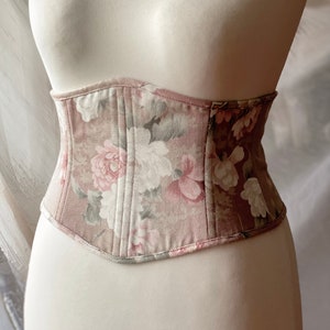 Top corsetto personalizzato, corsetto corto rinascimentale, corsetto sottile sottoseno in stile vintage, corsetto LARP, corsetto cosplay fatto a mano, corsetto floreale