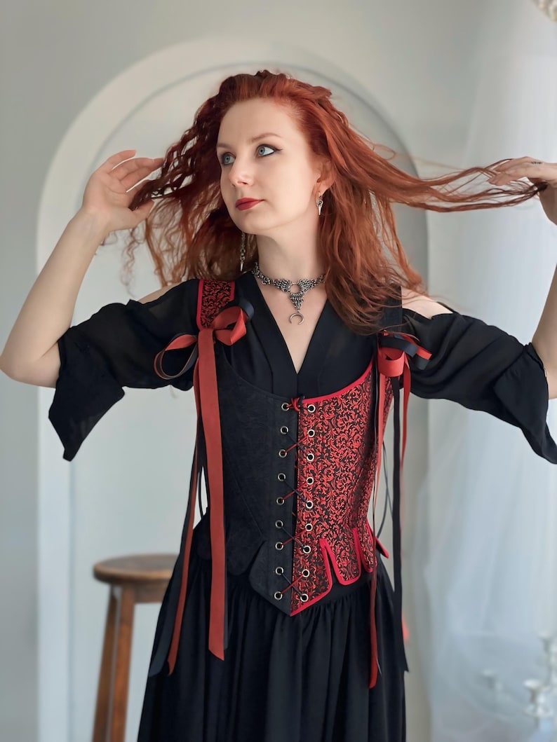 renaissance red and black lace up corset for women, handmade victorian historical bodice, gothic fantasy larp corset with detachable straps