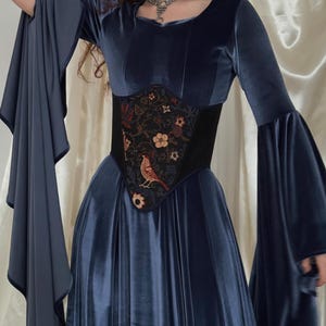 Custom Floral Corset Belt, Renaissance Short Underbust Corset, Vintage Slim Waist Corset for LARP, Cosplay, Handmade Retro Corset Top image 9