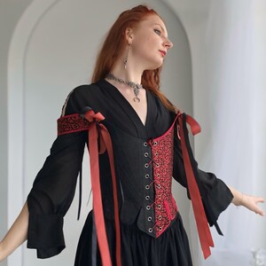 renaissance red and black lace up corset for women, handmade victorian historical bodice, gothic fantasy larp corset with detachable straps