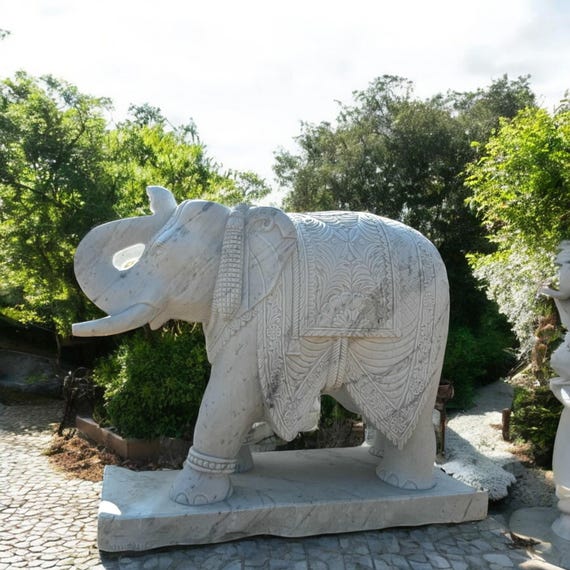 象の石彫刻 大理石