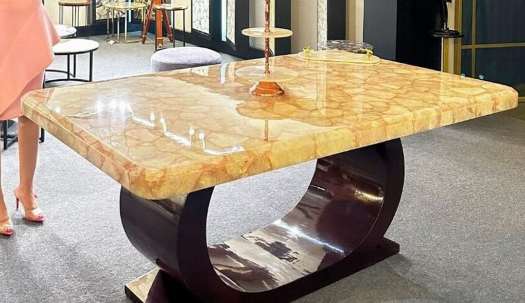 Elegant Quartz Top Dining Table Entryway Countertop Kitchen Slab