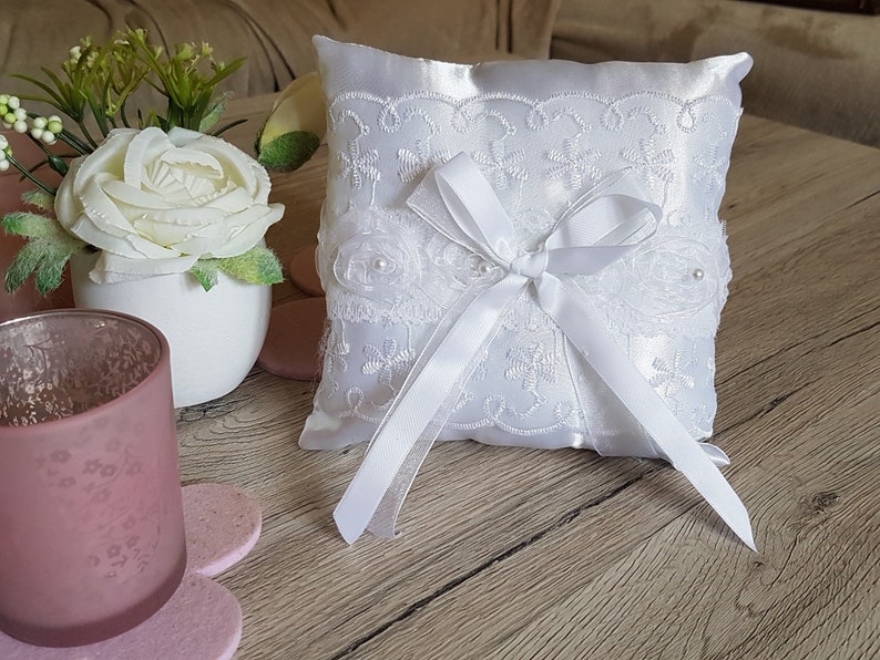 Satin ring pillow for wedding 17x17cm noble wedding rings