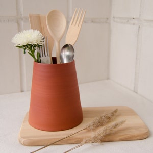 Ceramic kitchen utensil holder, Terracotta spoon holder, Utensil crock, Pottery vase handmade, Ceramic jar, Kitchen canister, Ceramic vase
