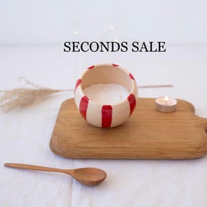 Salero de cerámica a rayas, salero rojo cereza y beige, cuenco para pizca de sal, azucarero, porta salero, regalo de inauguración de la casa para mamá tía
