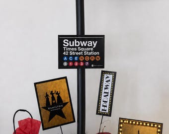 New York City NYC Centerpiece ~ LED Lit Street Sign Lamp Post ~ Broadway, Times Square, Baseball, Statue of Liberty ~ Taxis, 3D Items, Boa