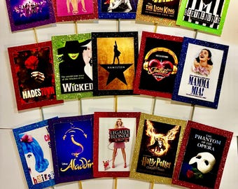 Juego de 15 adornos para cupcakes con motivos de musicales de Broadway, con base brillante ~ Graduación, Bar Mitzvah, Cumpleaños ~ Se pueden personalizar
