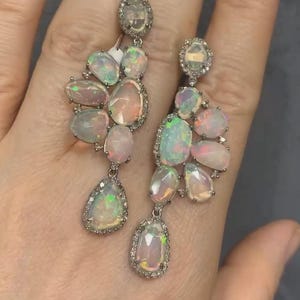 Natürlicher äthiopischer Opal-Edelsteinohrring, Pave-Diamant-Ohrring, 925 Sterlingsilber-Ohrring, Hochzeits- & Jubiläumsgeschenk für Frauen