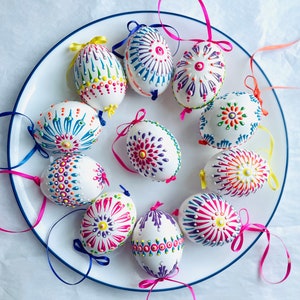 1 x Colorful Hand Decorated Egg. Colorful Collection. Pysanky. Ornament. Gift.
