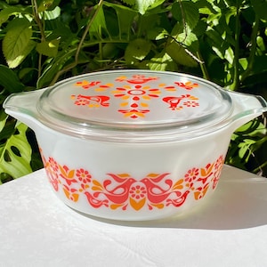 Vintage Pyrex Friendship 475 2.5 Qt Round Covered Casserole With Lid