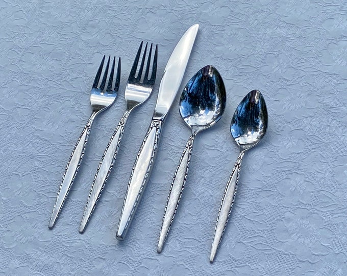 Oneida Stainless Flatware Service for Six 36 Pieces Etsy