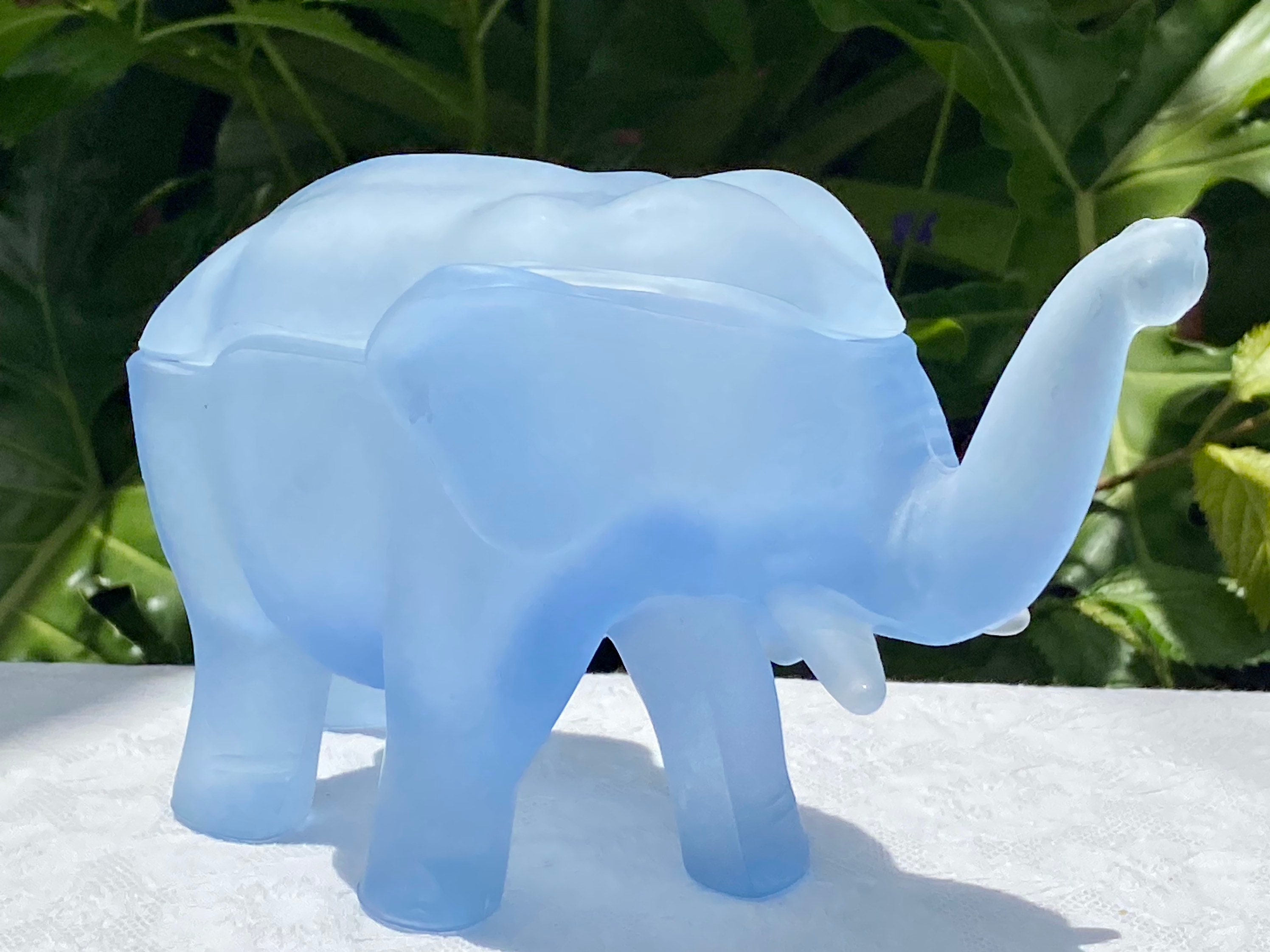 Tiara Blue Satin Glass Elephant Lidded Trinket Box Vintage - Etsy