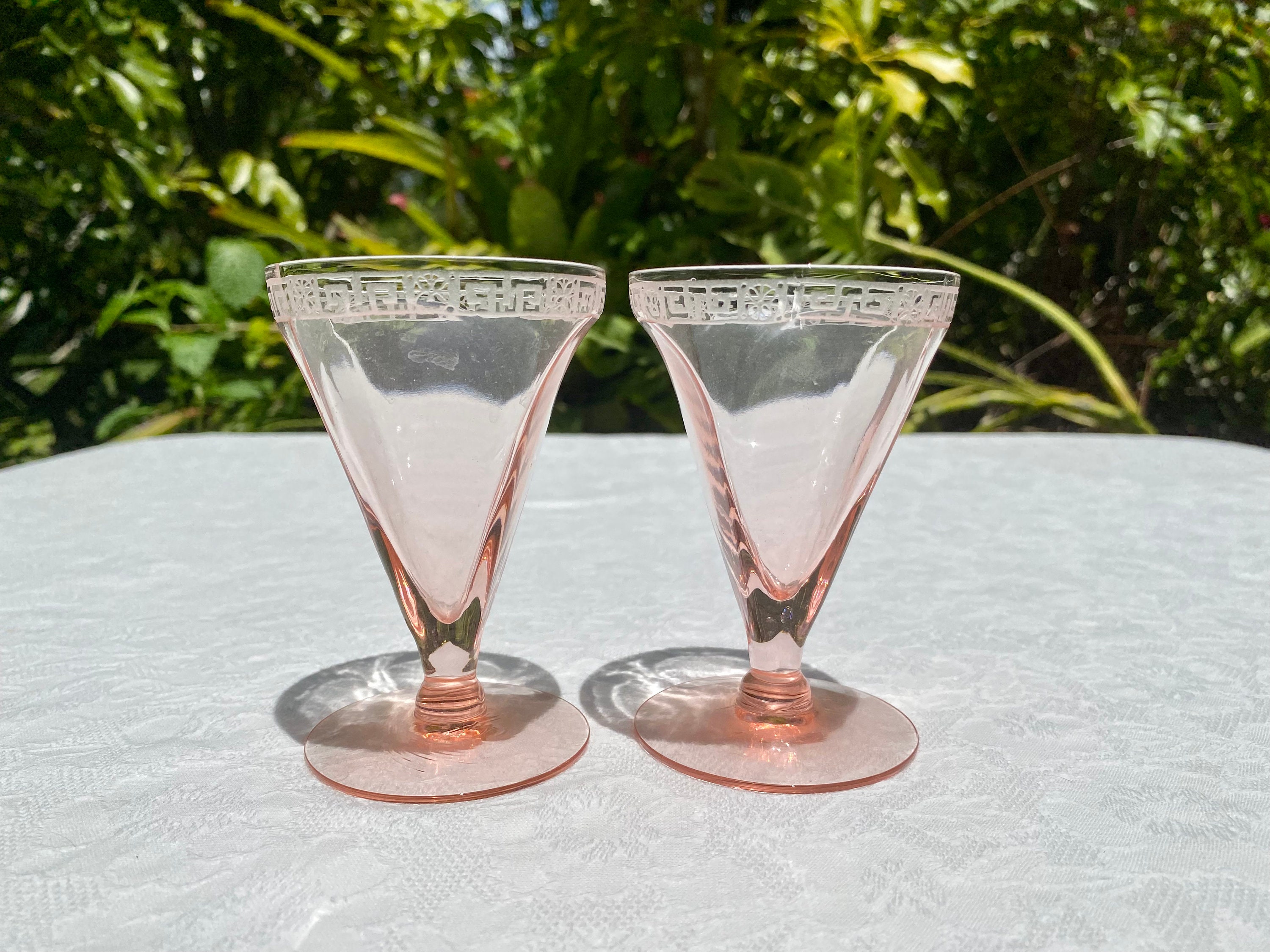 Vintage PINK DEPRESSION Glass Cocktail - Martini Glasses, Set of 6,  Mixologist Cocktail Glasses, Vintage Pink Martini Glasses, Pink Barware