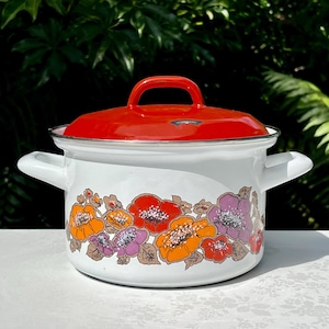 Vintage Enamelware Small Stew Pot
