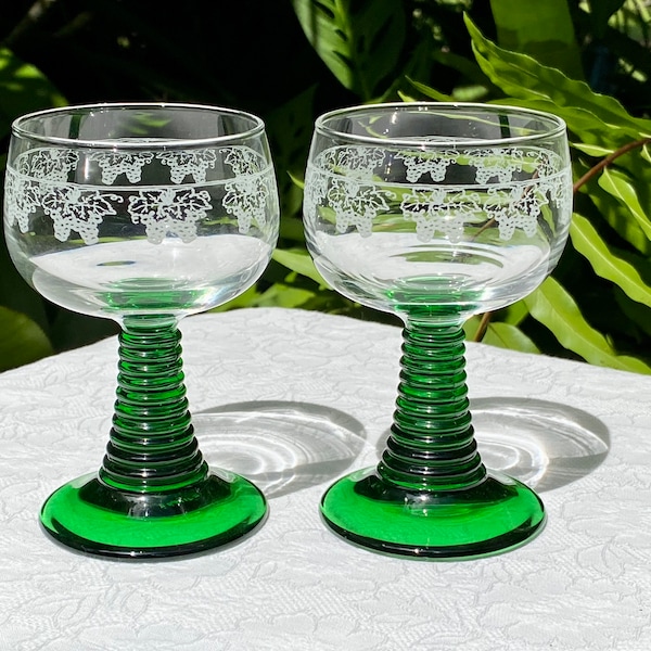 Vintage Luminarc Emerald Green Etched Roemer Cordial Glasses 3 Ounce