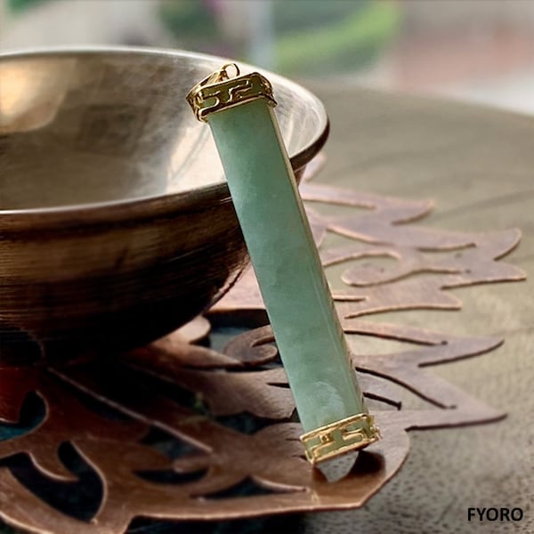 Square Pillar Spring Jade Pendant (with 14K Gold)