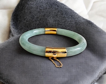 1886 Viceroy's Circular Burmese A-jade Bangle Bracelet (with 14K