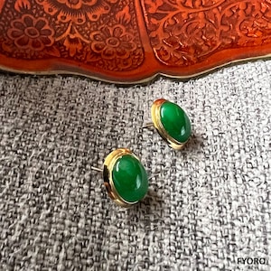 Qīng Zhong Jade Earrings (with 14K Yellow Gold)