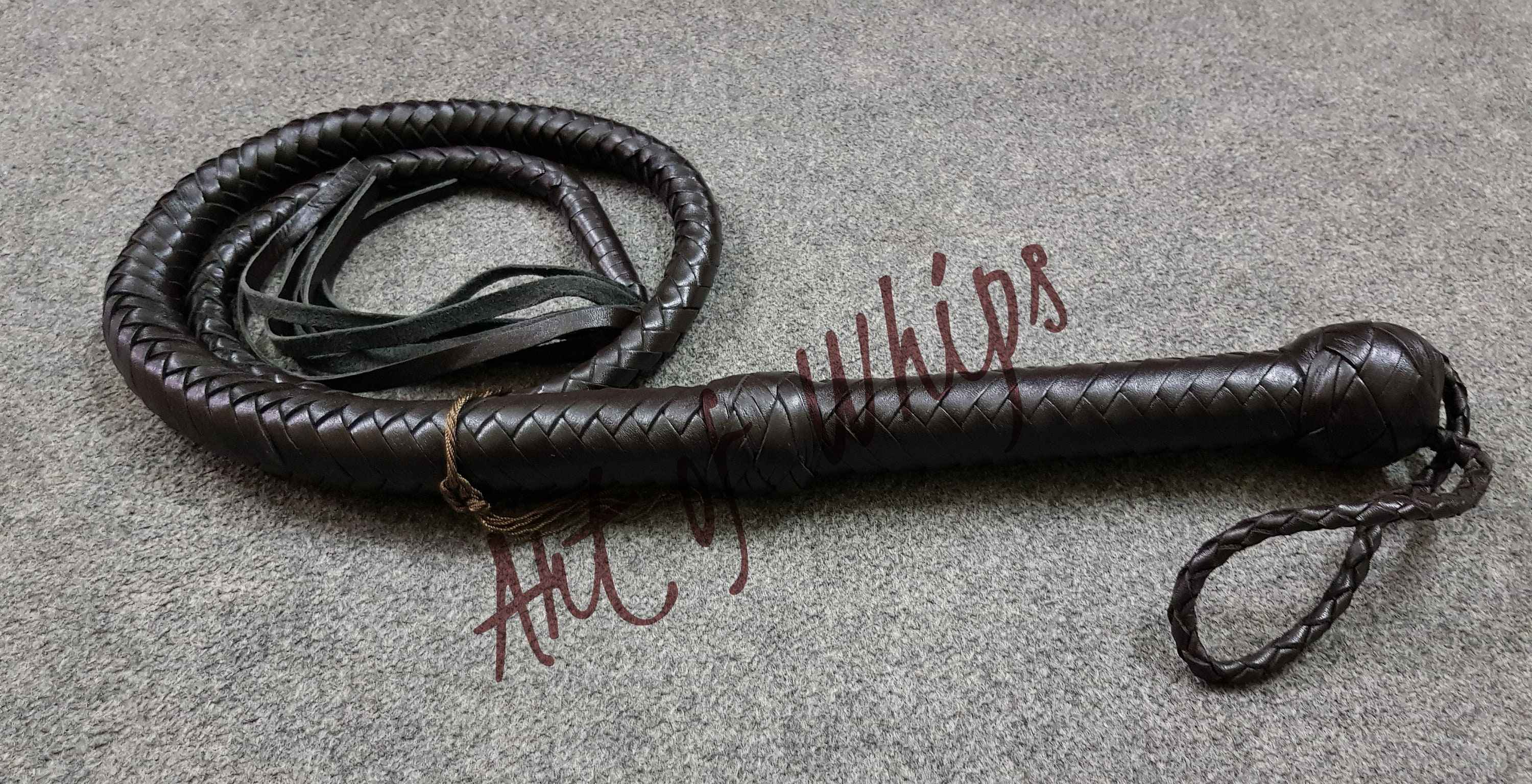 Frusta Kinky Flogger In Vera Pelle Bovina – Lunga 31 Pollici, Cuoio Di Vacchetta, Colore Tan, Django-enterprises