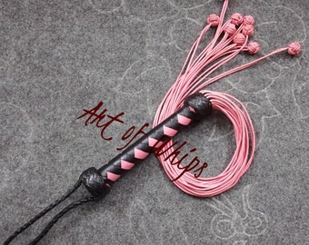 Flogger Cuir Tressé Leather Phobia – 9 Lanières, Violet, Fait Main (neuf)