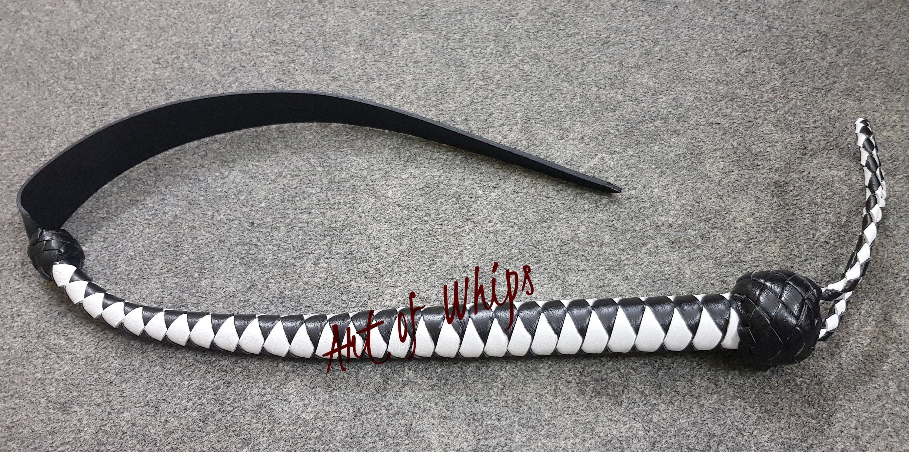 Genuine Heavy Duty Cowhide Top Grain Leather Fetish whip Flogger 3 Feet Bullwhip Single Dragon Tail Spanking Bondage Whip BDSM Adult Gift