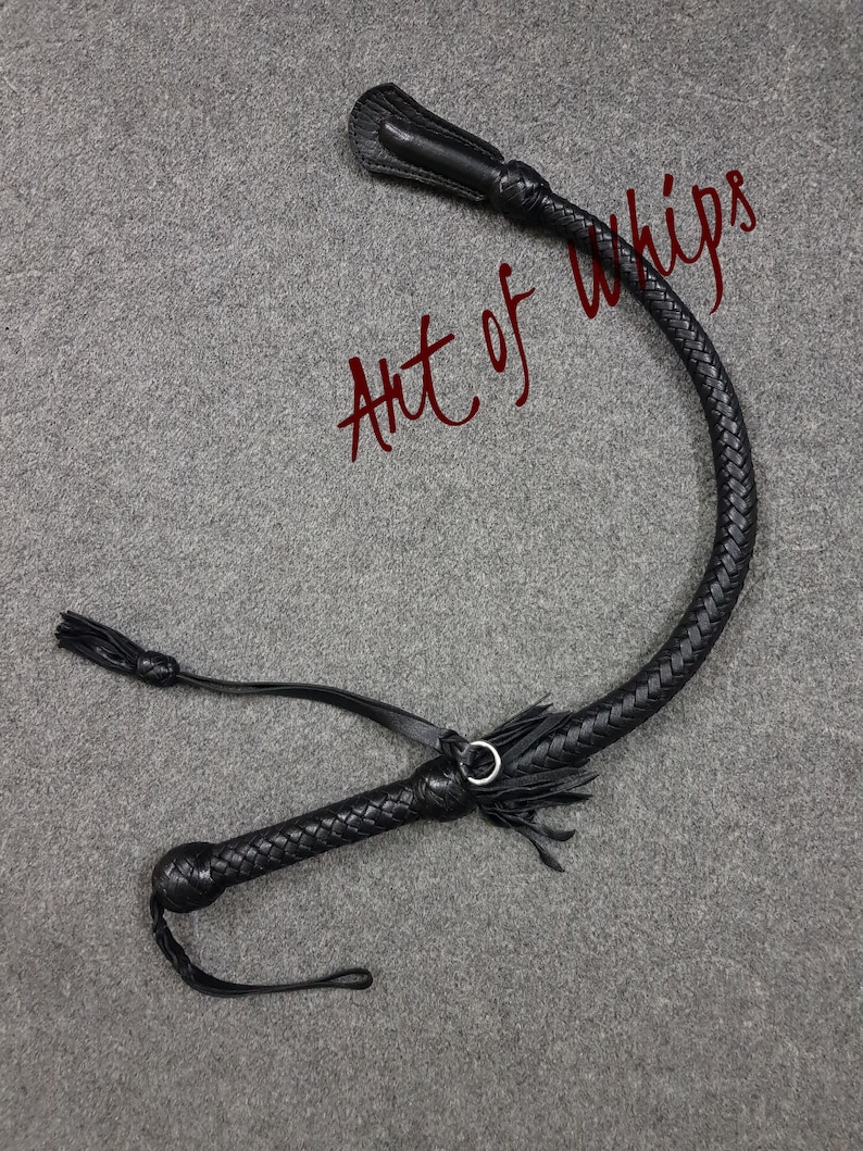 Whip Flogger Bullwhip 2.8 Feet 12 Plait Genuine Kangaroo Premium Leather Nagayka Kamcha Whip Spanking Fetish Fashion Adult Whip image 9