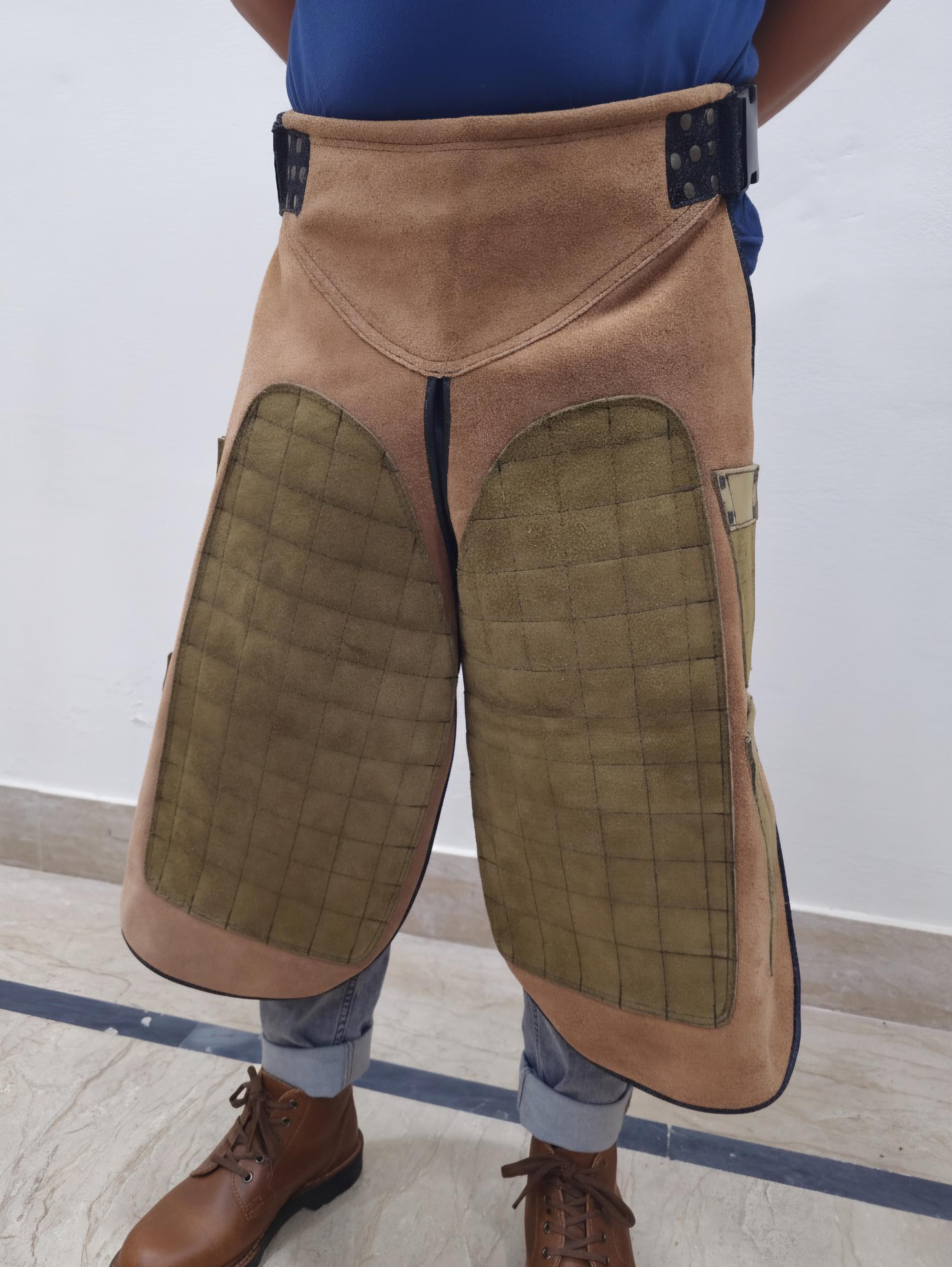 Tablier en cuir - fait main - fabrication artisanale dans les Pyrénées