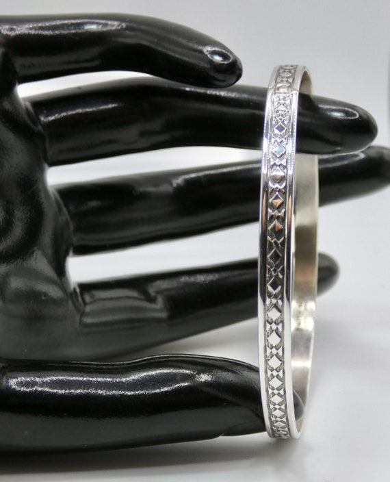 Vintage Danecraft Diamond Patterned Bangle Bracel… - image 5