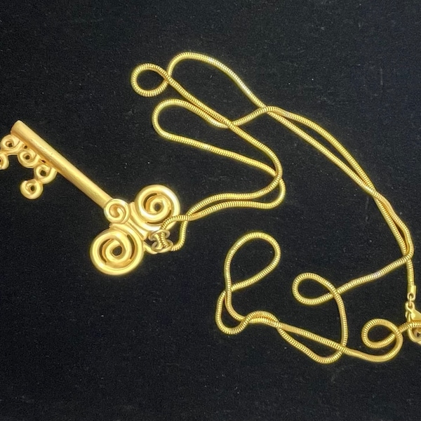 Vintage ANN KLEIN Matte Goldtone Key Snake Chain Necklace