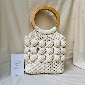 MACRAME BAG, Macrame clutch, Macrame Top Handle Bag, Macrame Bag with Wooden handles, Boho Bag, Macrame Handbag, Handmade Macrame Bag