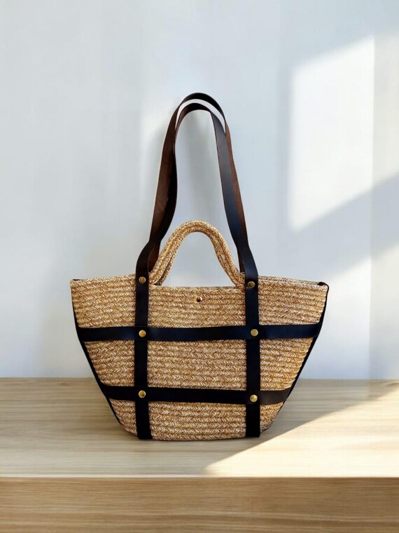 Handmade straw look tote bag with leather details, woven shoulder bag, boho summer bag, magnetic snap closure