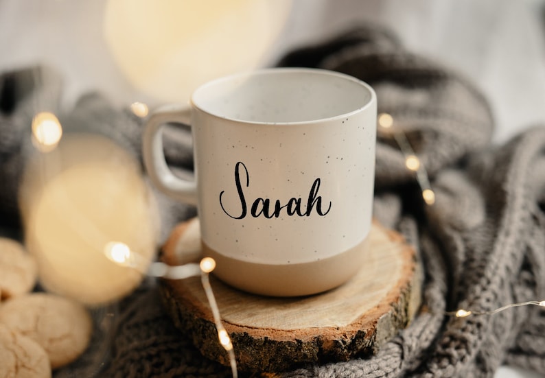 Keramik Tasse personalisiert mit Lettering Wunschtext individuell Kaffeetasse Teetasse Muttertag Geschenk Geburtstag Bild 4