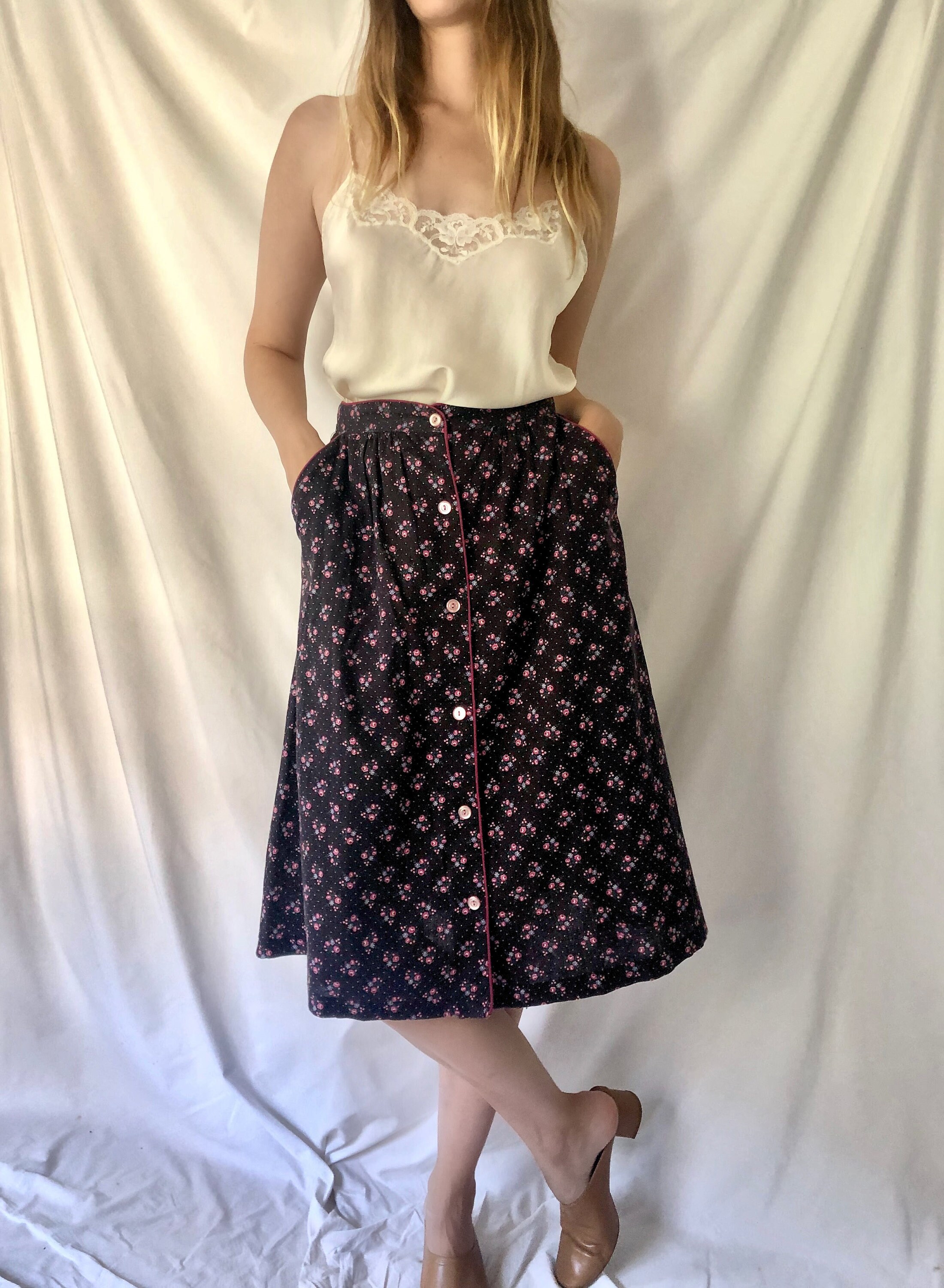 button front skirt xs