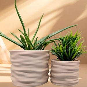 Set di vasi per piante minimalisti con texture / Fioriera decorativa moderna
