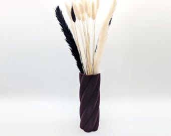 Minimalist Twisted Vase: Modern 3D Printed Geometric Decor