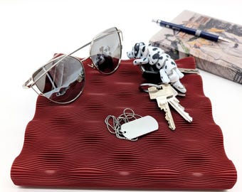 3D Printed Wavy Textured Tray – Modern Minimalist Organizer for Keys, Jewelry & Sunglasses