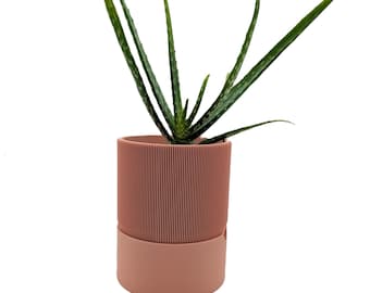 Modern 3D Printed Self-Watering Planter: Ribbed Indoor Pot