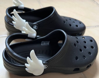 Cute wings for Croc, Cartoon like wings