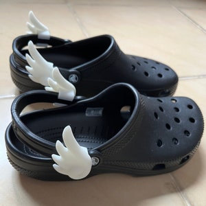 Cute wings for Croc, Cartoon like wings