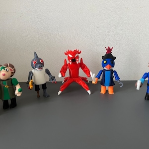 Blue budgey, Blue Kona, Sutchress, Crawkoo, Galadriel fullbody figures