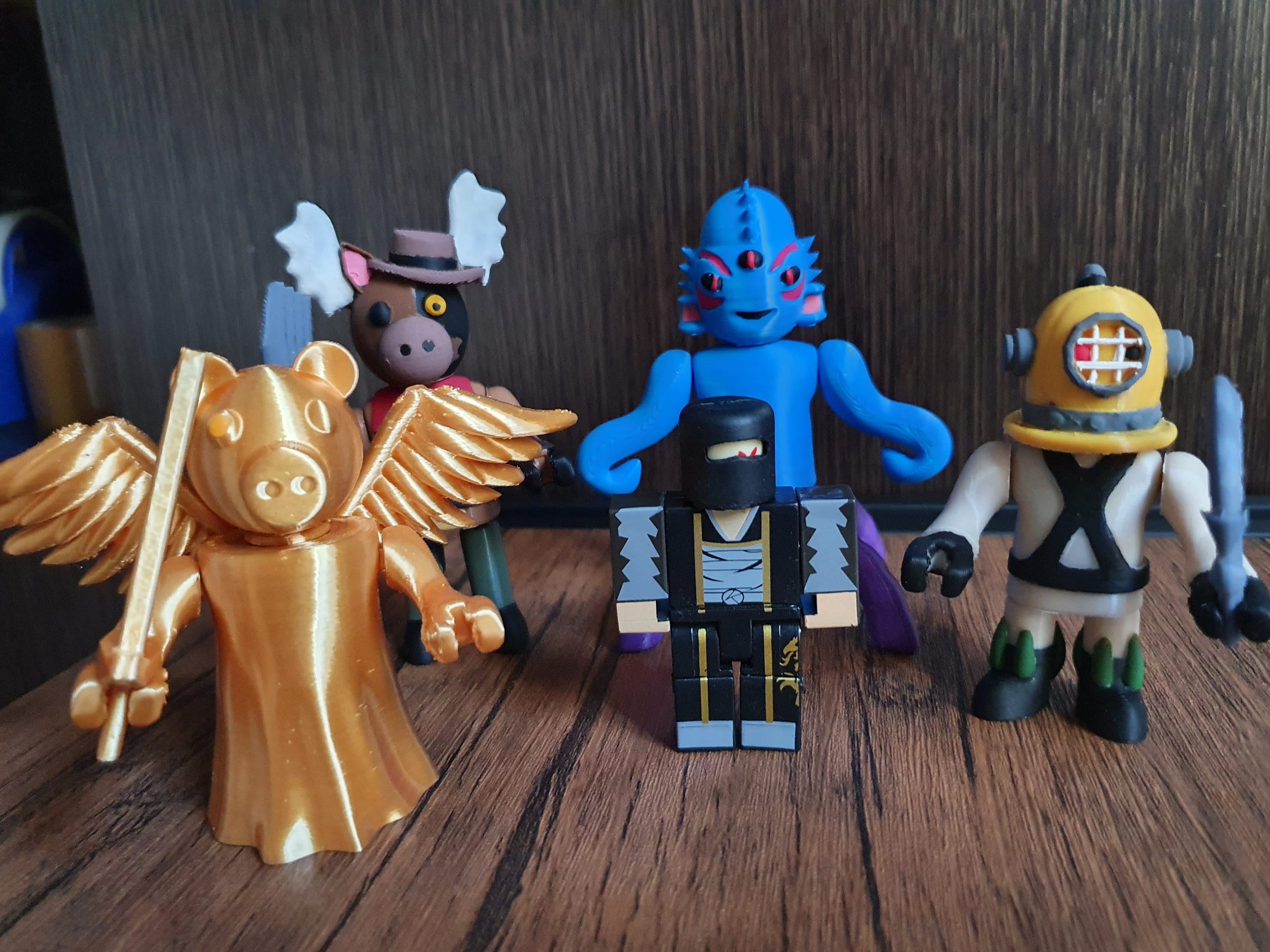 Kraxicorde, Dakoda, Kona, Crawling Trap, Brooke Fullbody Figures