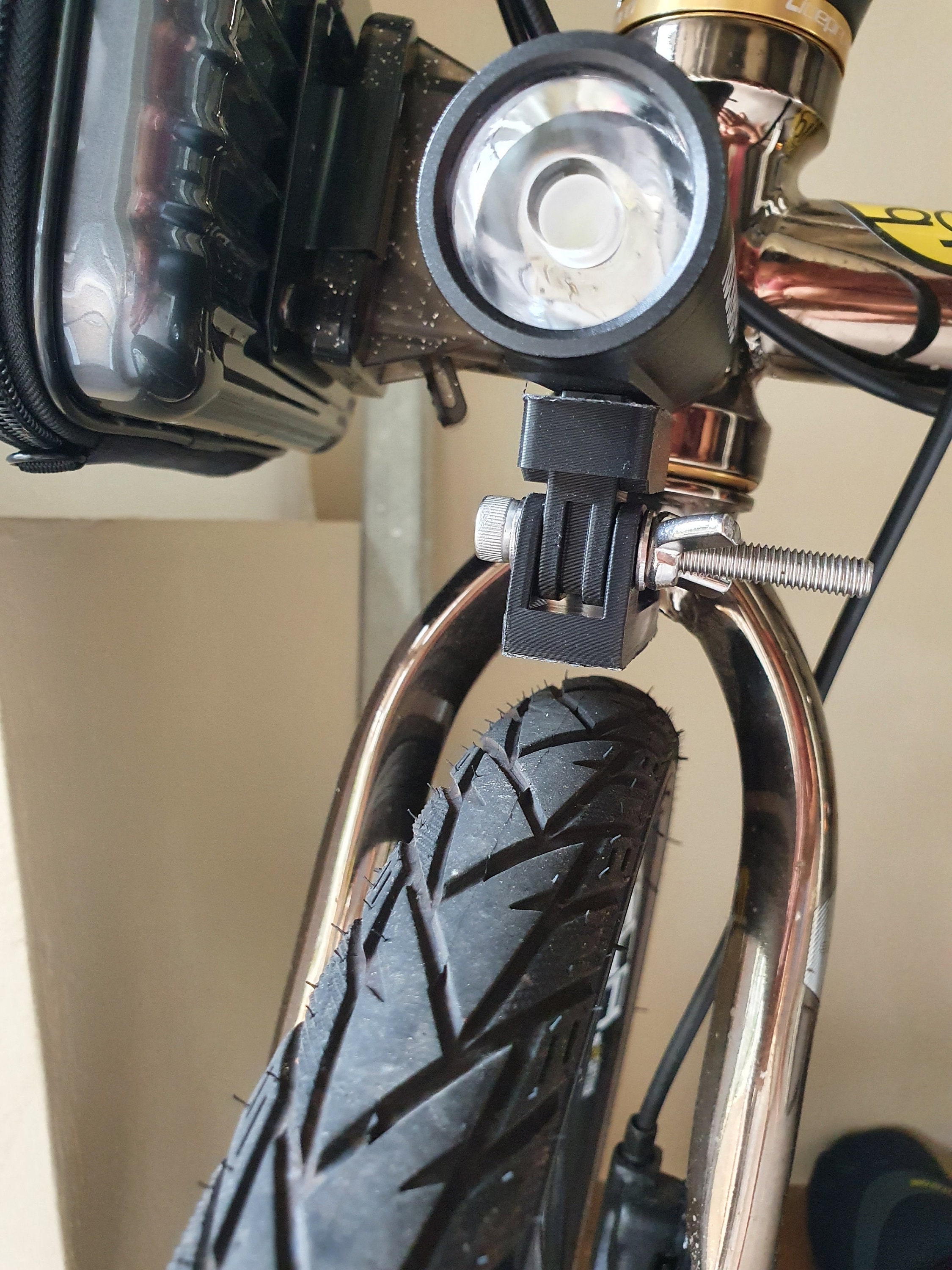 Support de lampe de fourche pour QD-400 / V9C-400 Lampe vélo