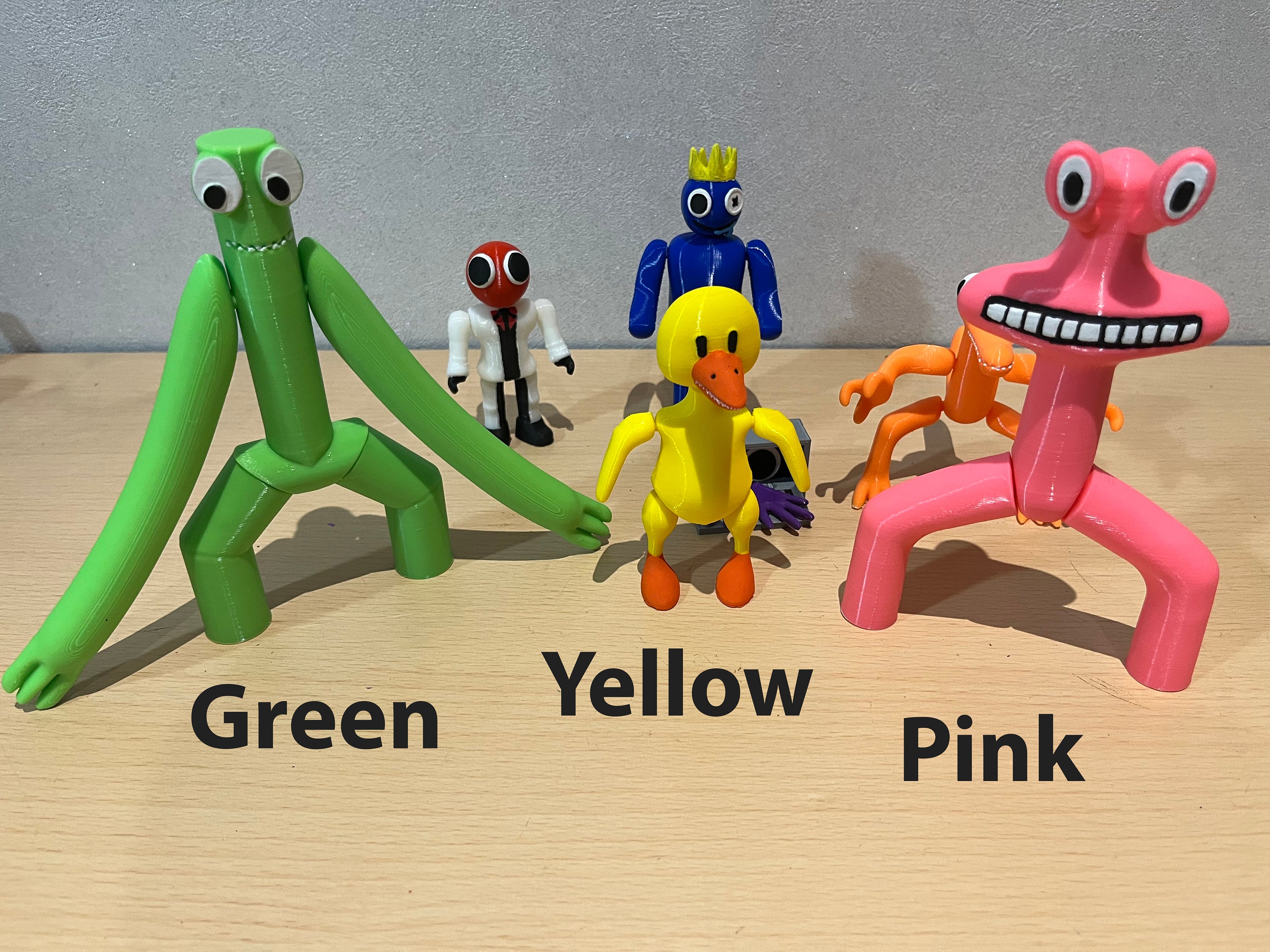 Rainbow Friends – Green Action Figure (5 Tall Posable Figure, Series 1)