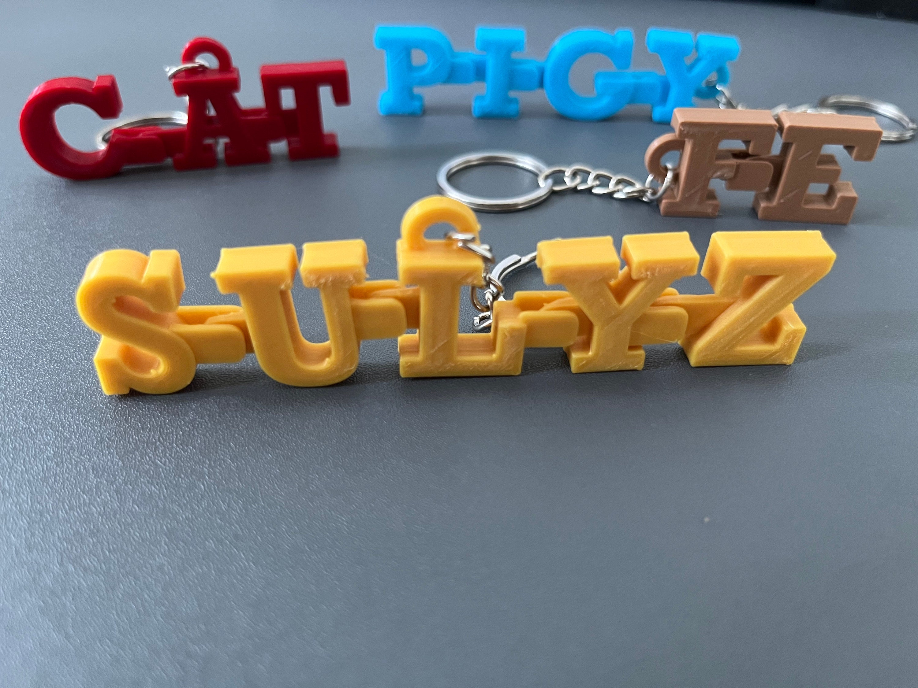 Articulated Keyring Style 3 3D Printed, Custom Name and Personalized ...